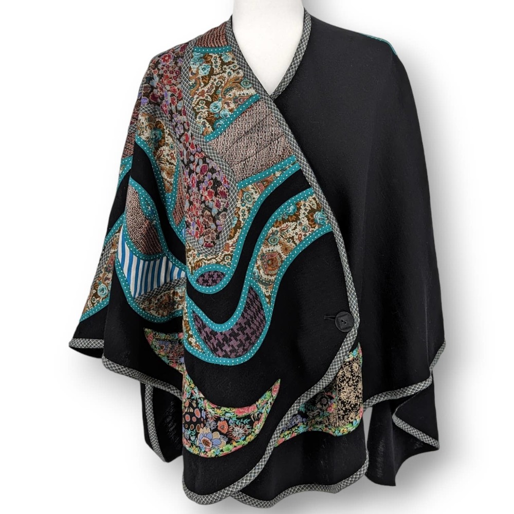 Koos Van Den Akker New York Vintage Cape Artisan Quilted Wrap Poncho Patchwork